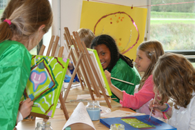 Inpakken De kerk ongerustheid kunstenaar, kinderen, educatie, CKV, workshop schilderen, kunstgeschiedenis  voor kinderen, Almere, Gooi